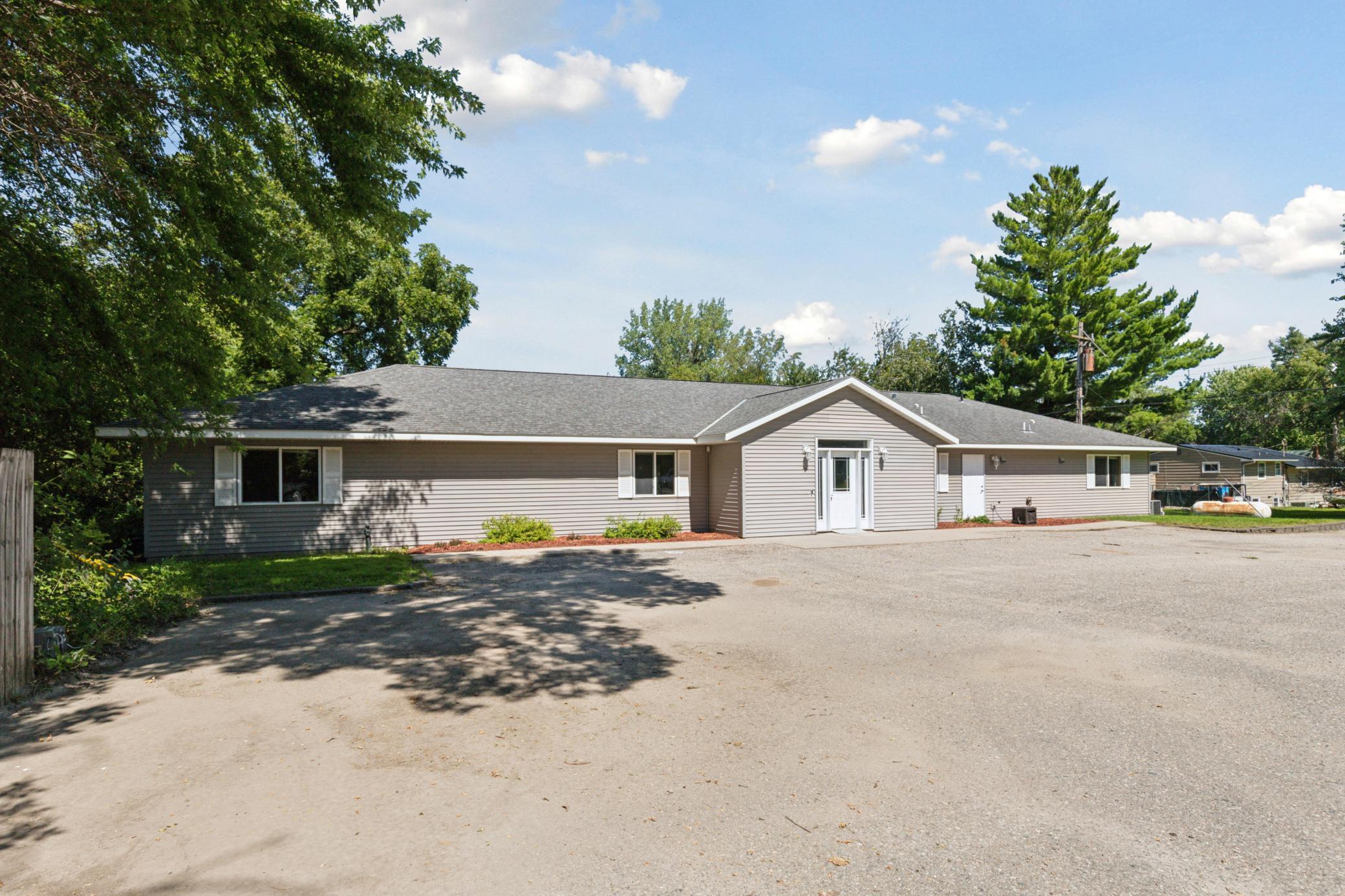 270 W Milkiway Avenue W