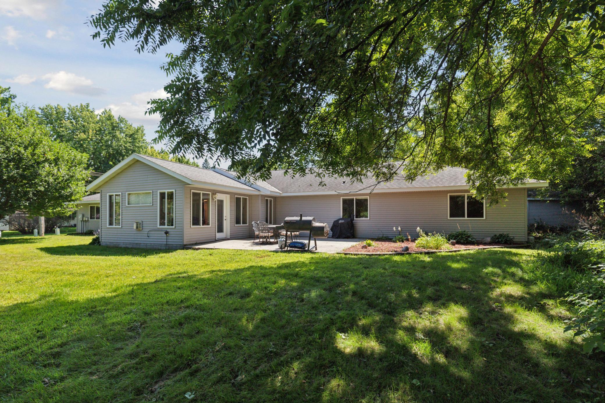 270 W Milkiway Avenue W