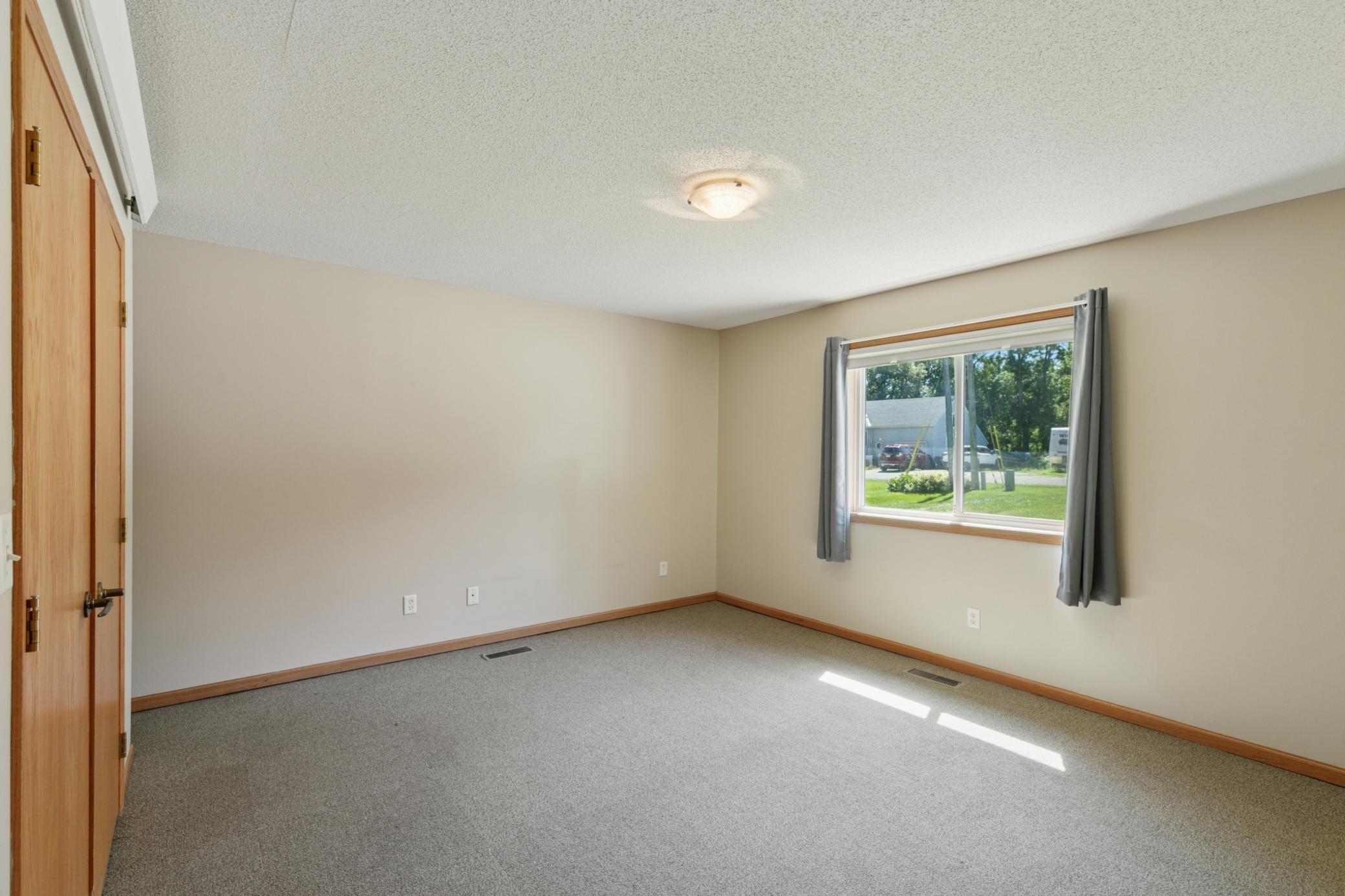 270 W Milkiway Avenue W