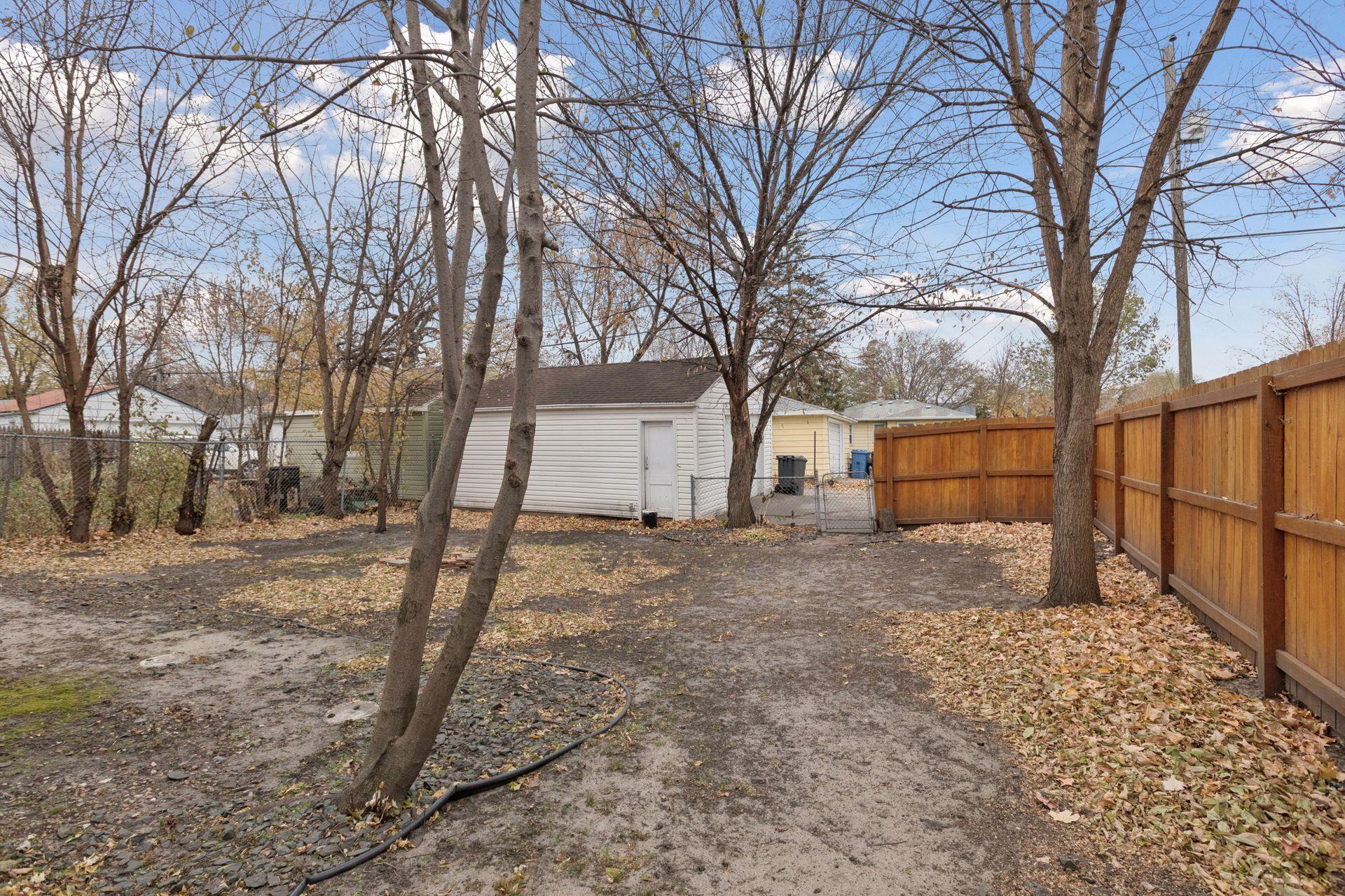 5157 Vincent Avenue N