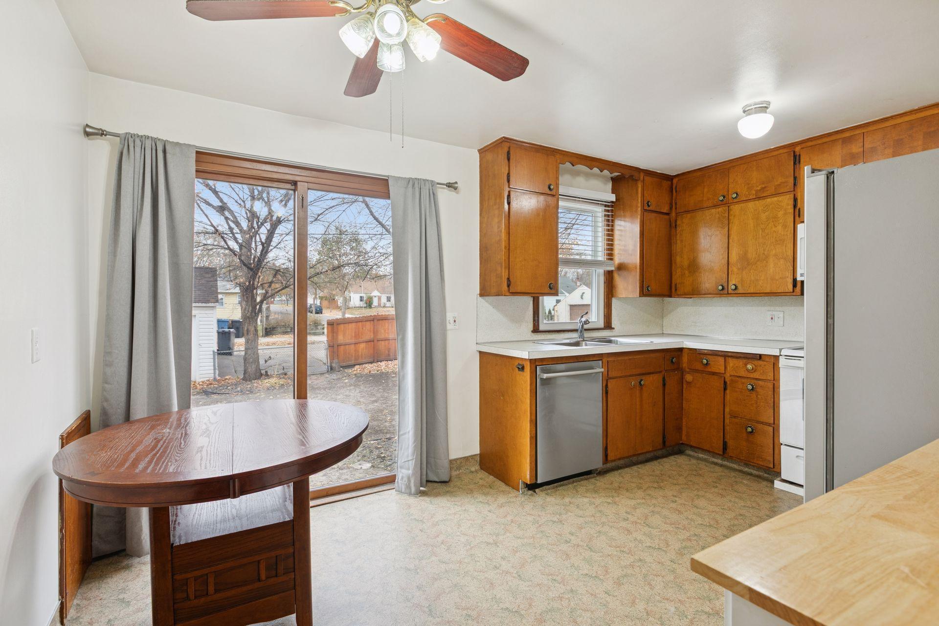 5157 Vincent Avenue N