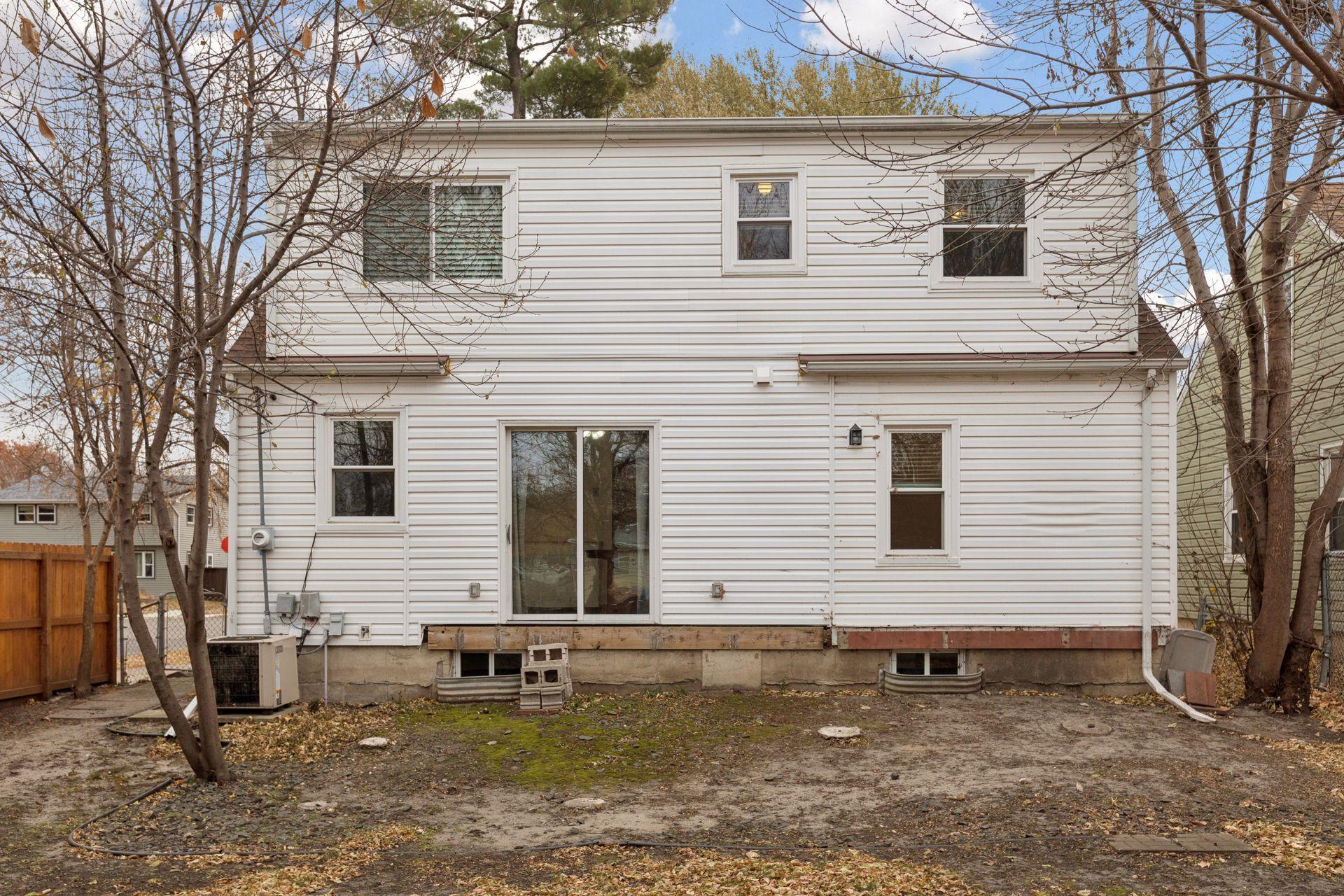 5157 Vincent Avenue N