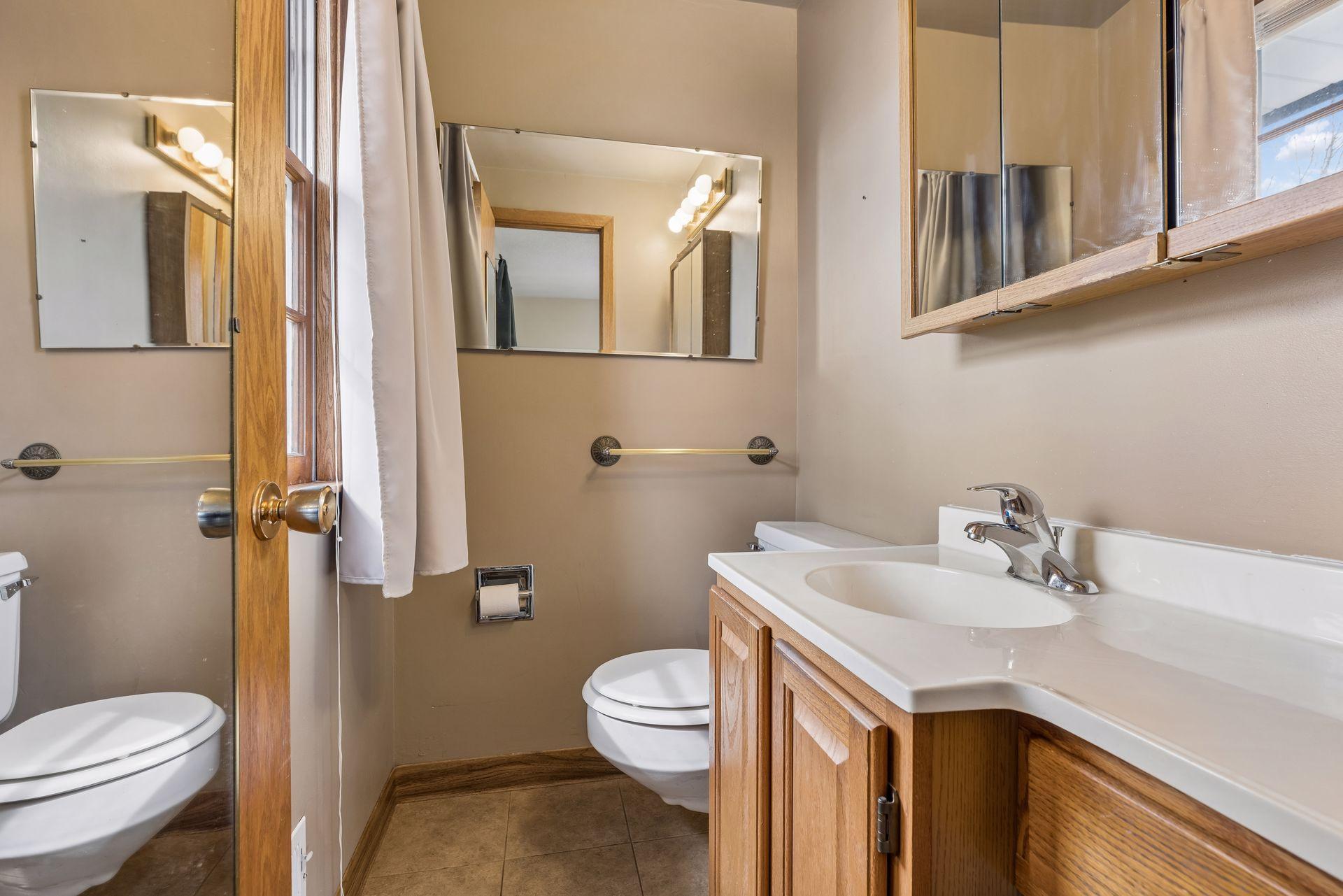 176 Emerson Avenue W