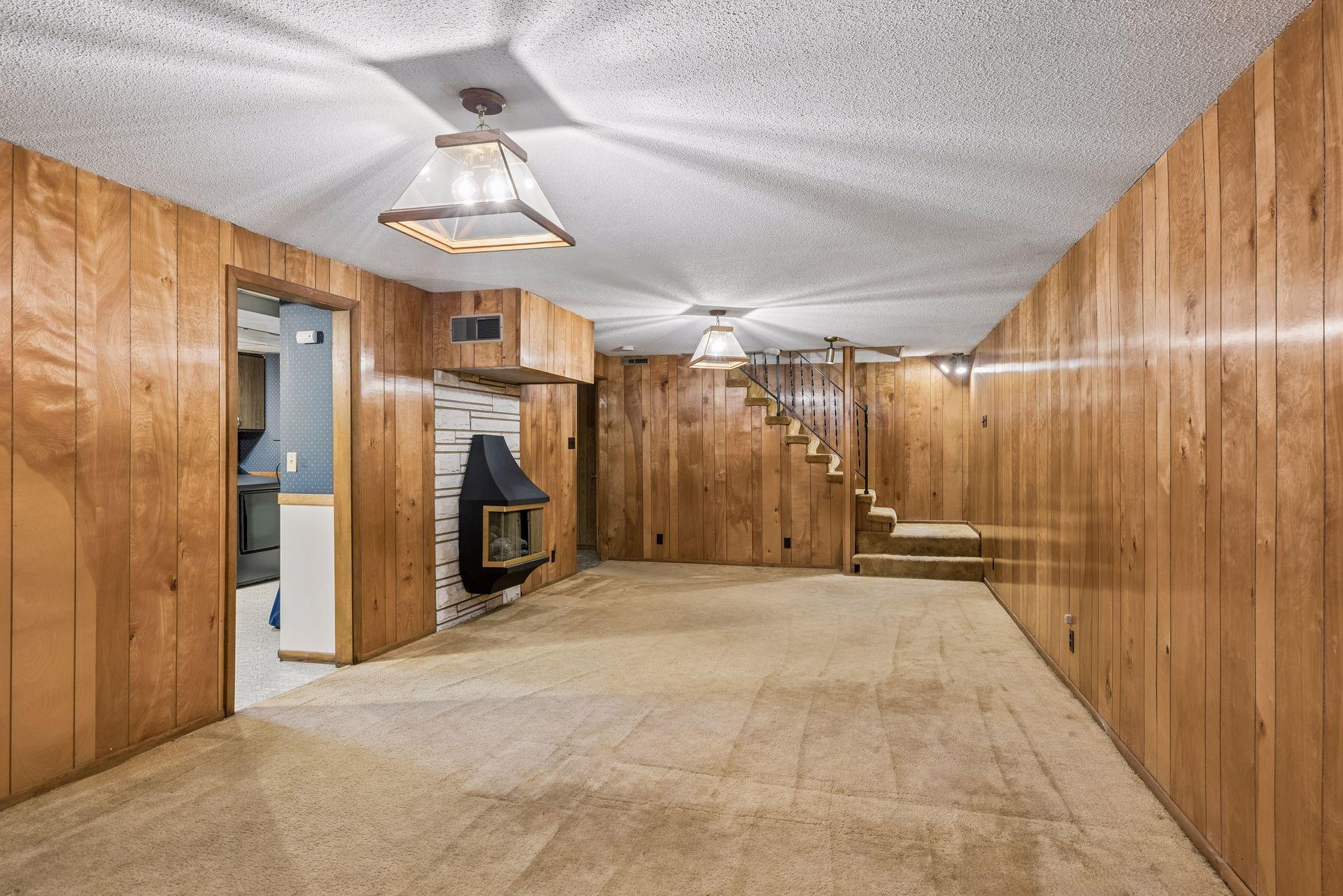 176 Emerson Avenue W