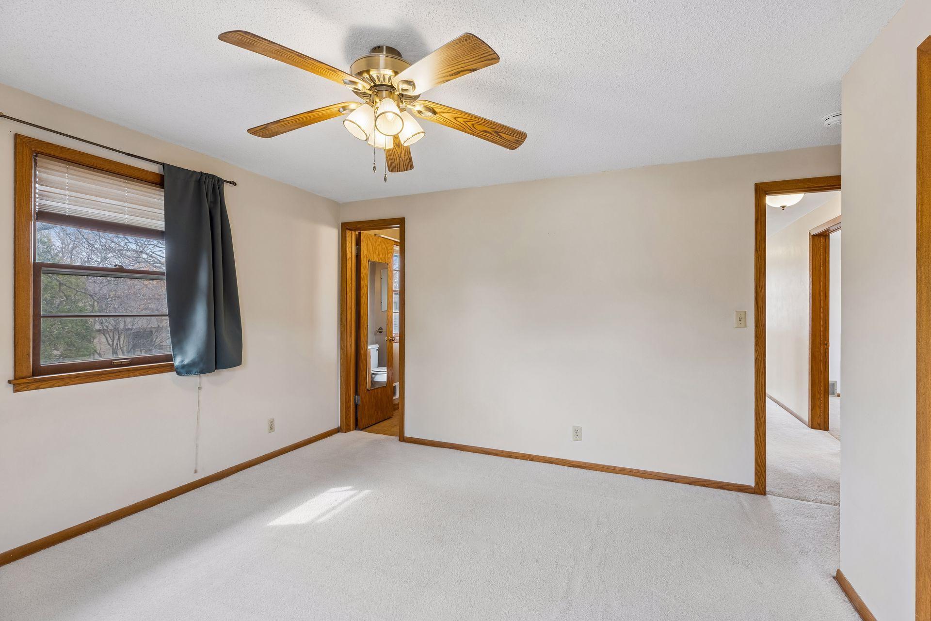 176 Emerson Avenue W