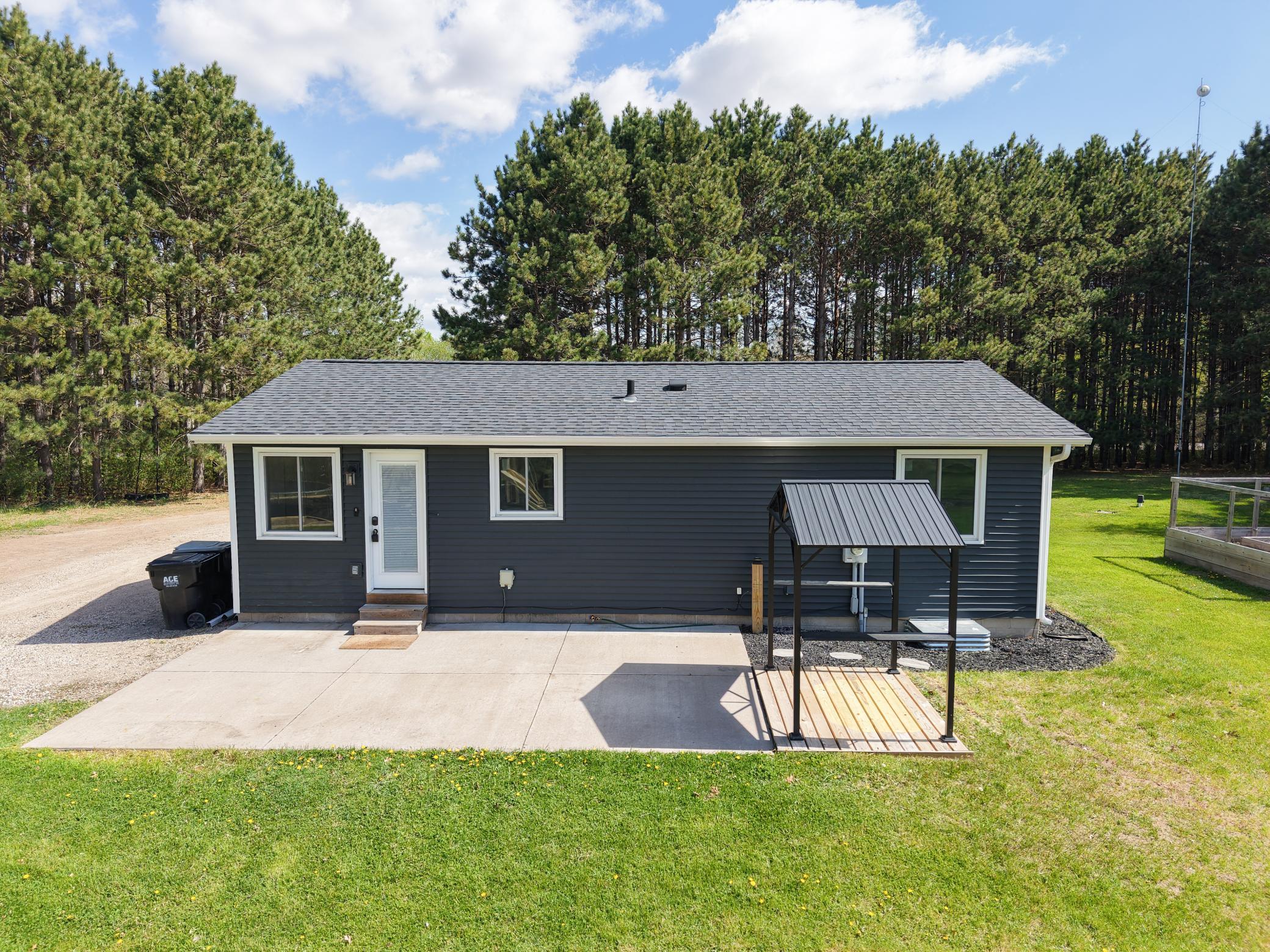 1062 N Ryan Lake Road NE
