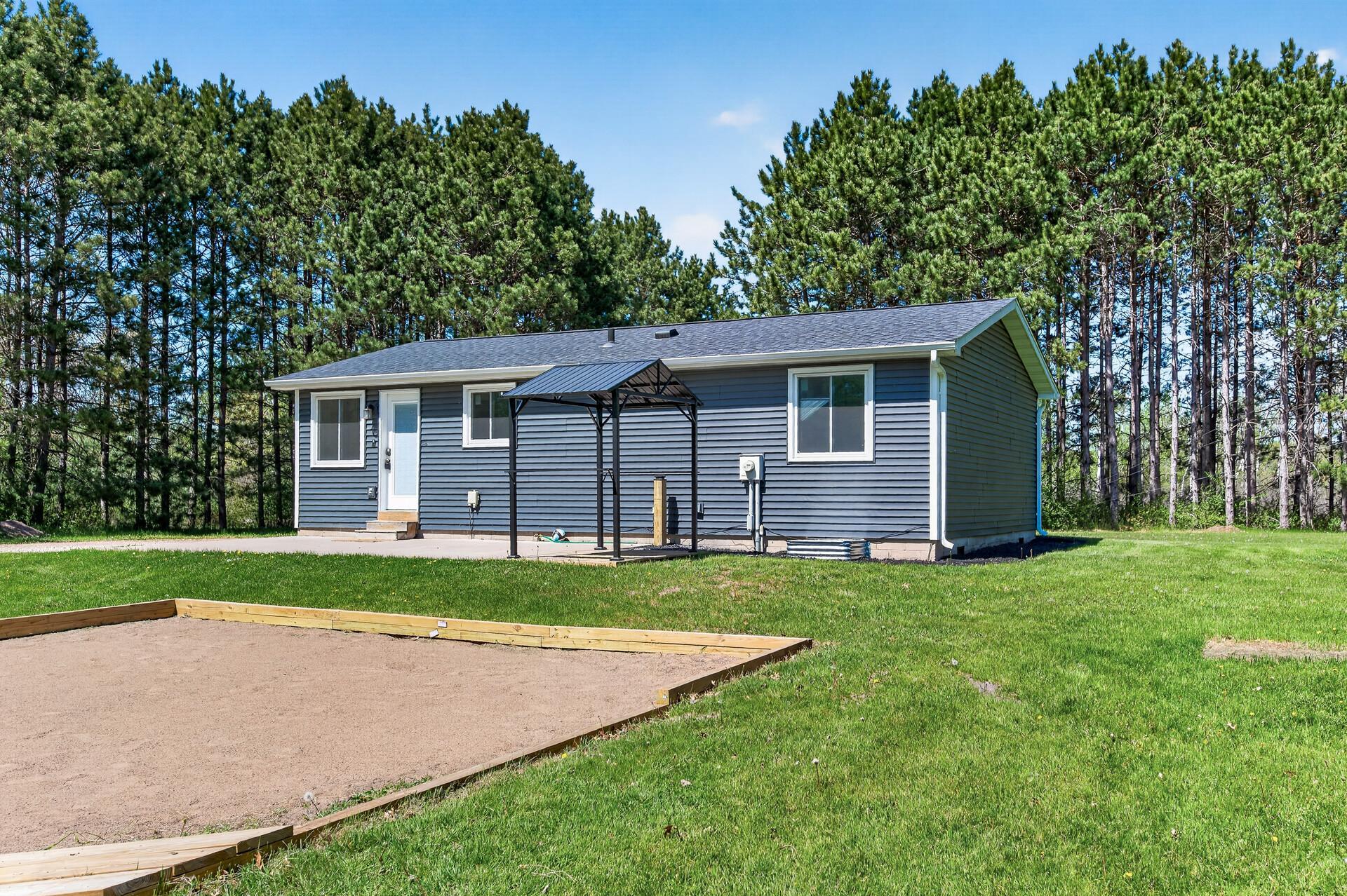 1062 N Ryan Lake Road NE