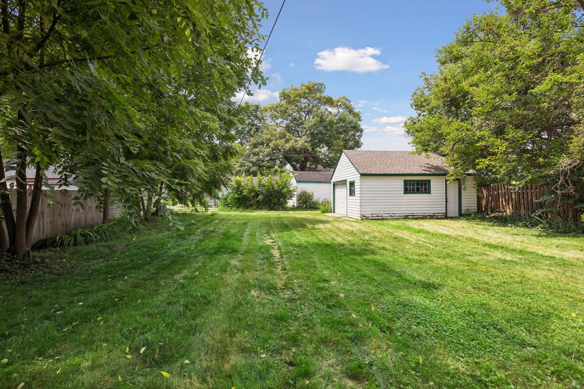 2713 Meridian Drive