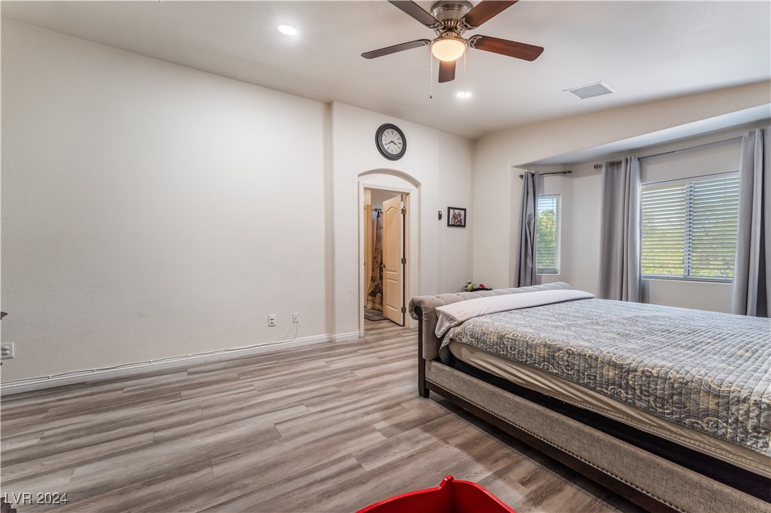 4659 Longshot Drive