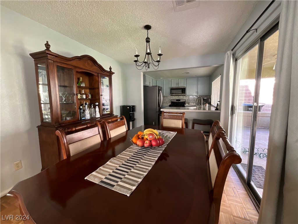 1520 Spreading Oak Drive