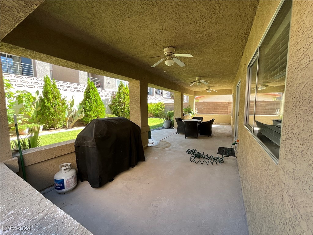 1520 Spreading Oak Drive