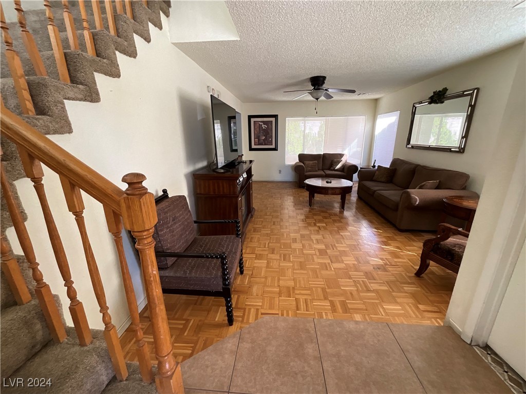 1520 Spreading Oak Drive