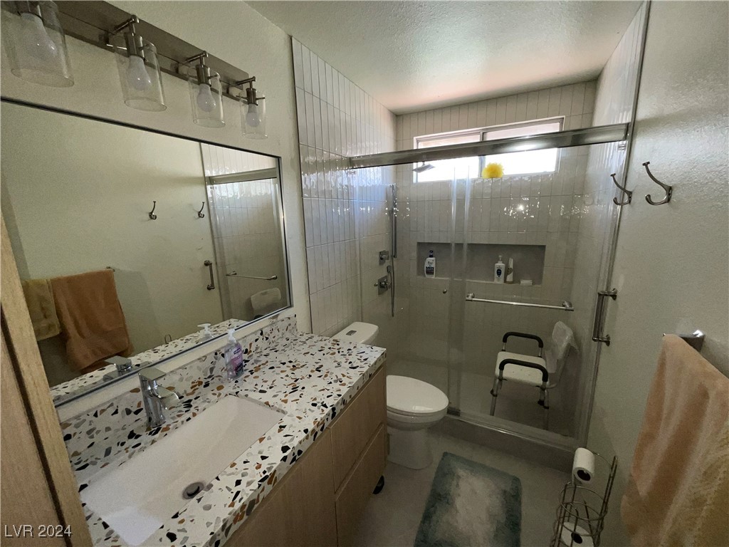 1520 Spreading Oak Drive