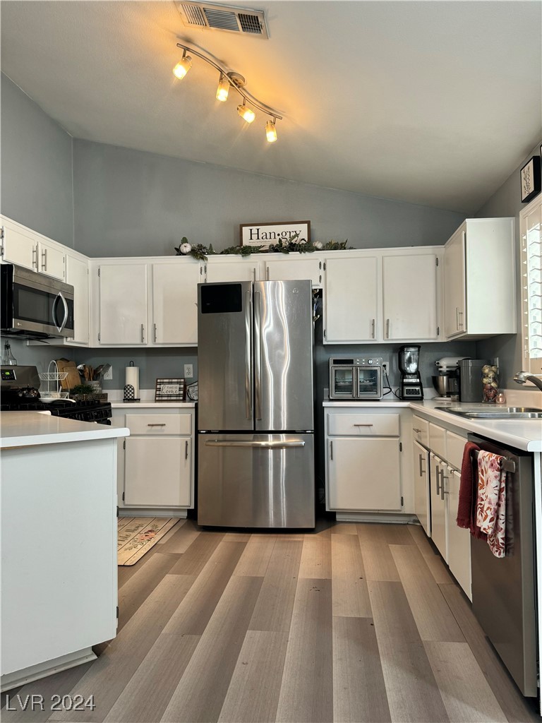 4231 Poe Drive