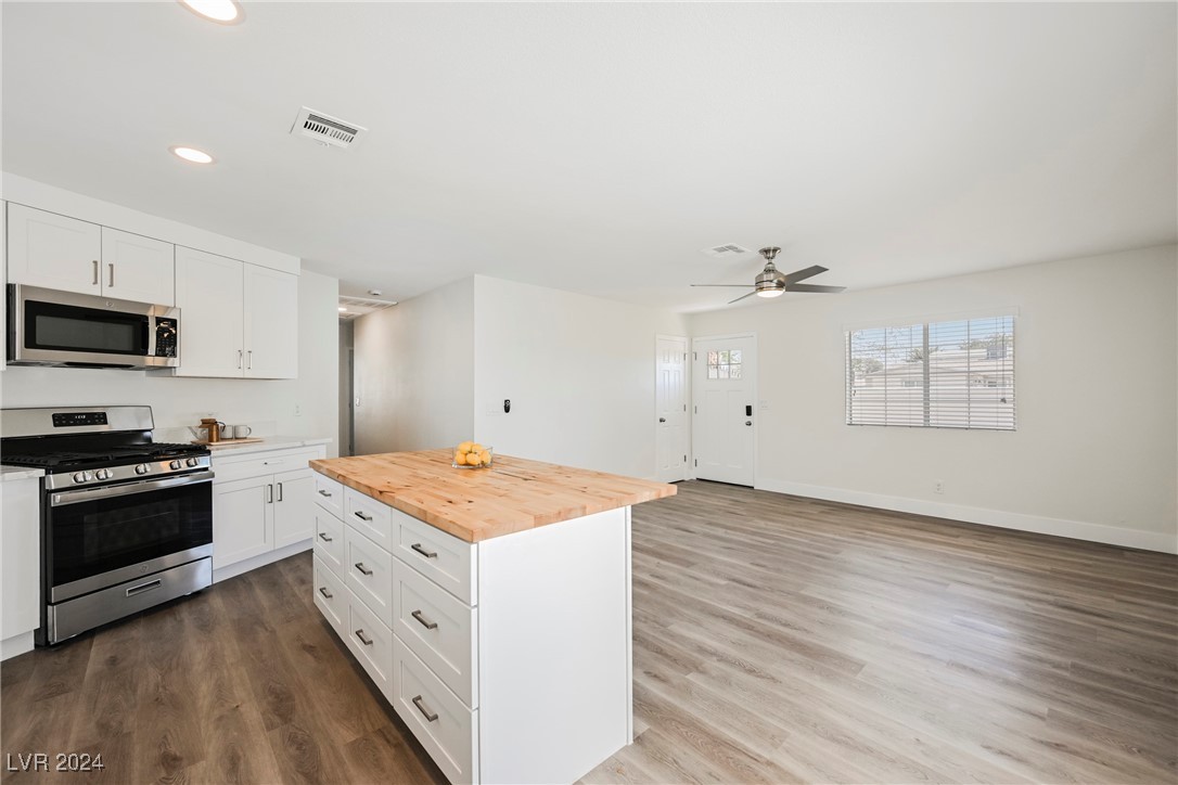 3517 Del Rio Drive