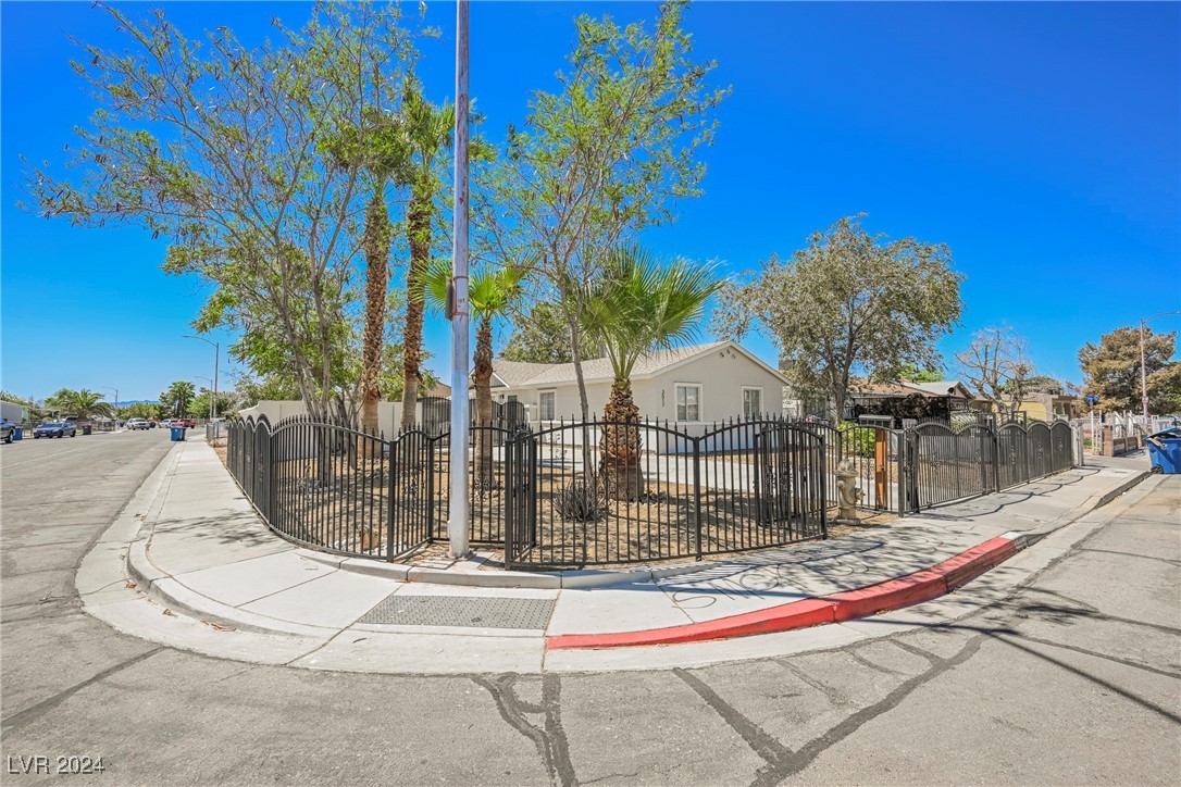 3517 Del Rio Drive