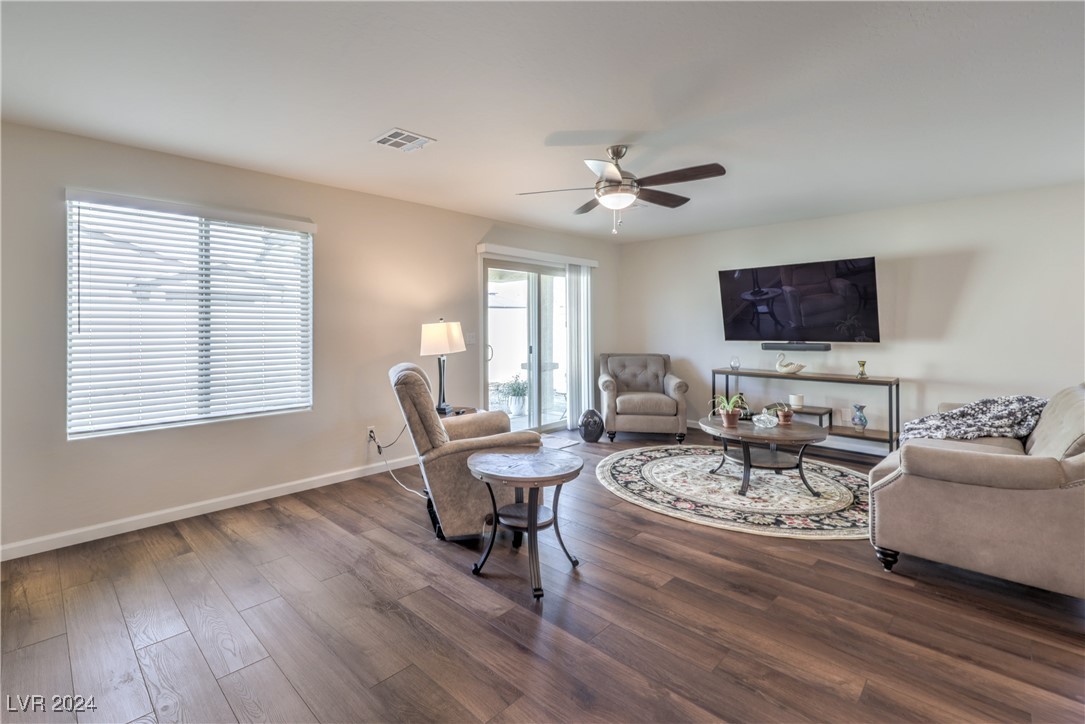102 East Verde Way