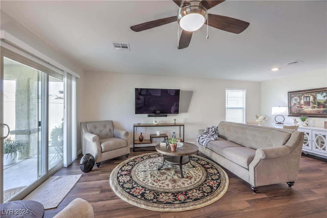102 East Verde Way
