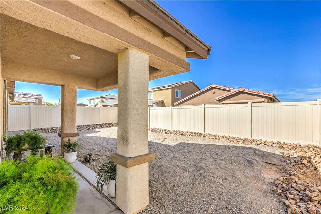 102 East Verde Way