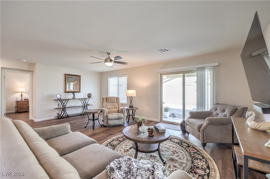 102 East Verde Way