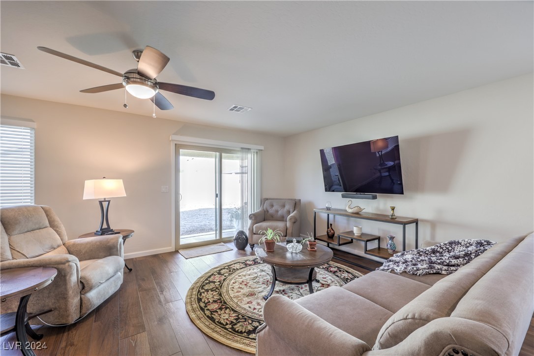 102 East Verde Way