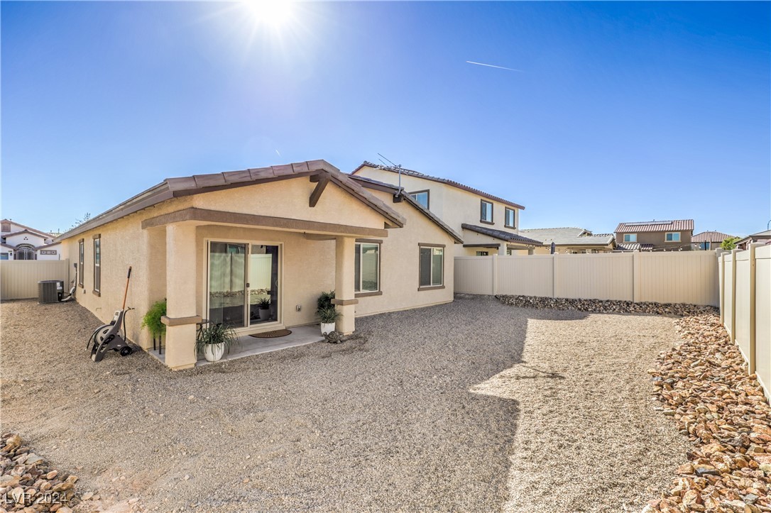 102 East Verde Way