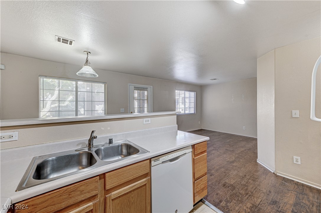 2528 Sierra Bello Avenue 104
