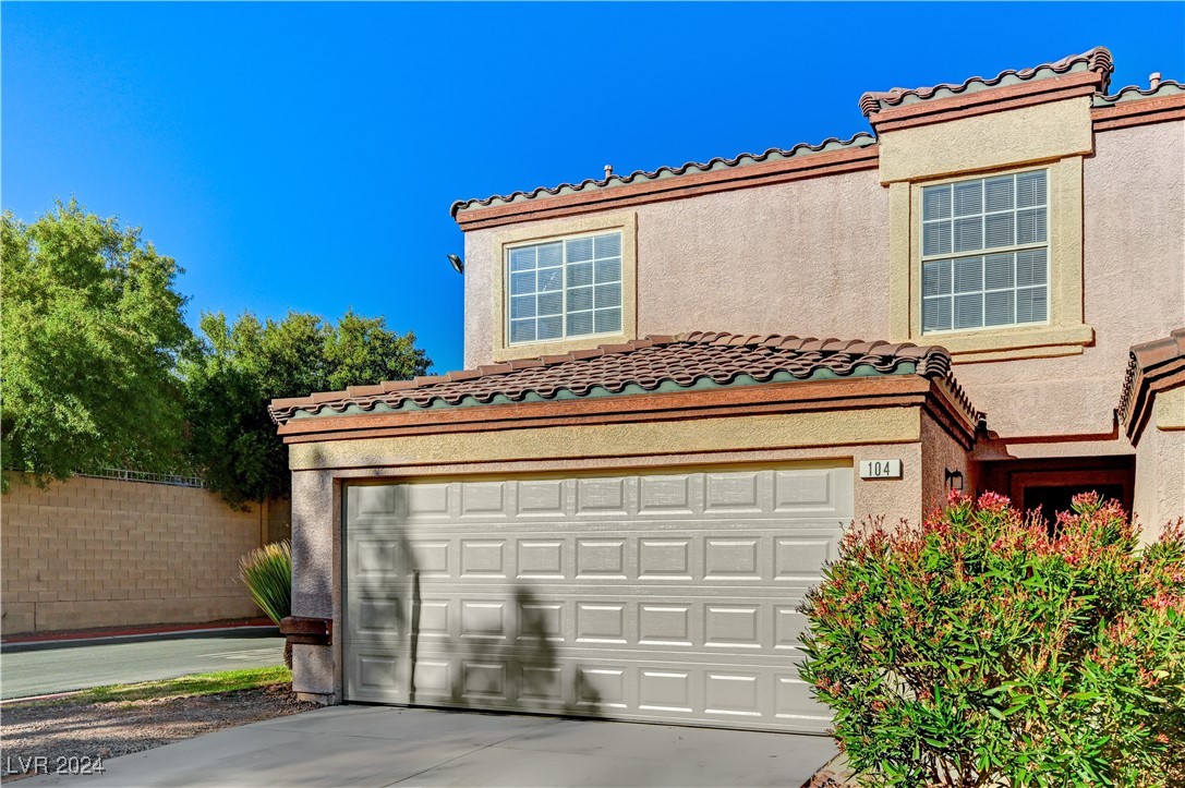 2528 Sierra Bello Avenue 104