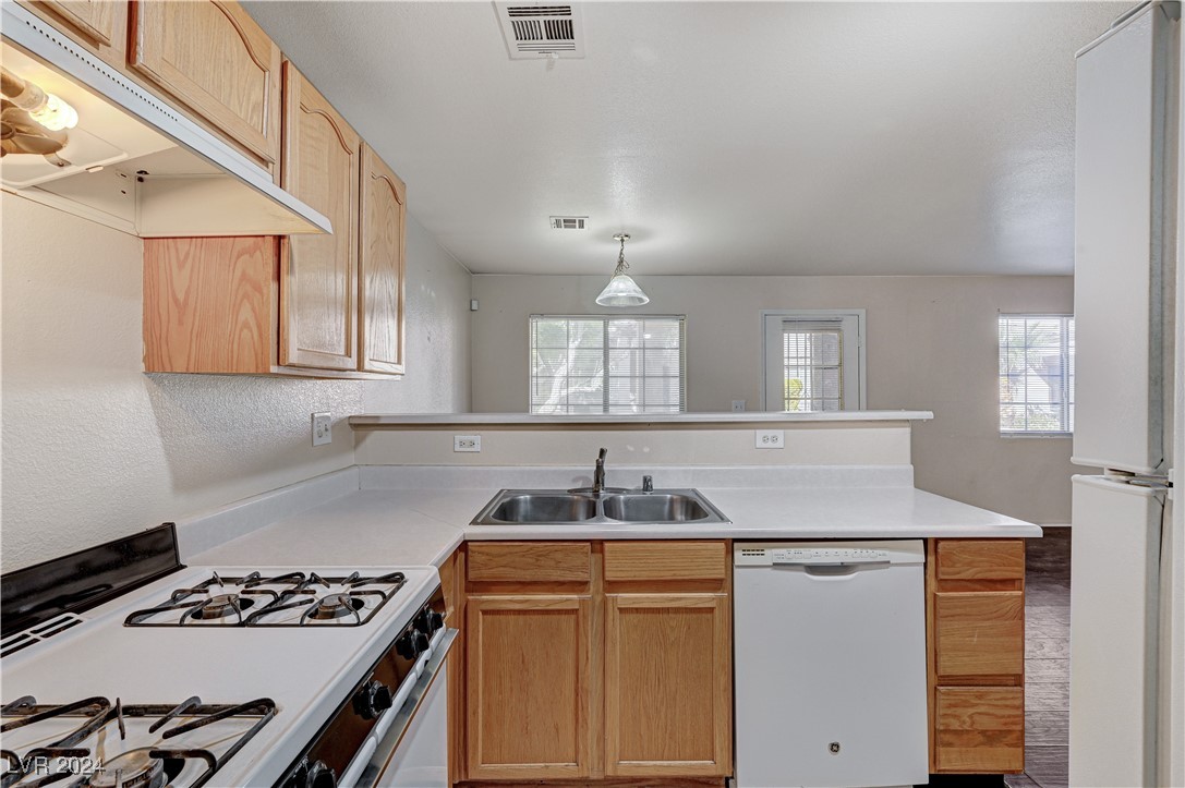 2528 Sierra Bello Avenue 104