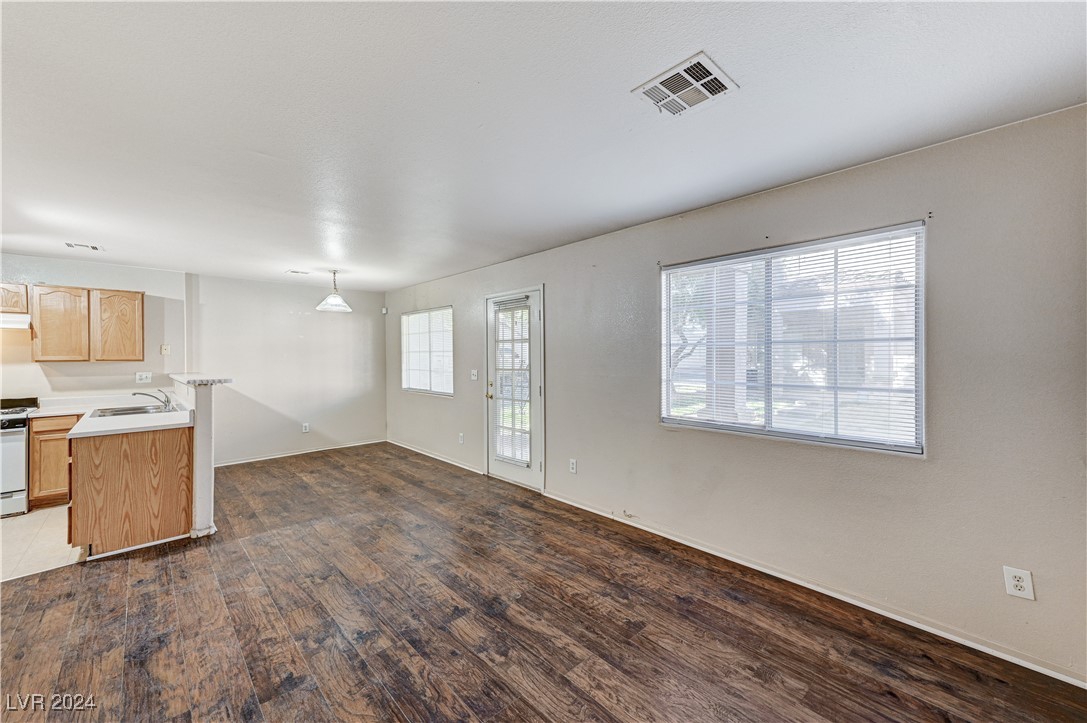 2528 Sierra Bello Avenue 104