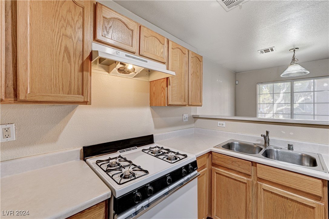 2528 Sierra Bello Avenue 104