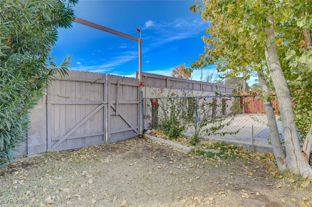4304 Vegas Drive
