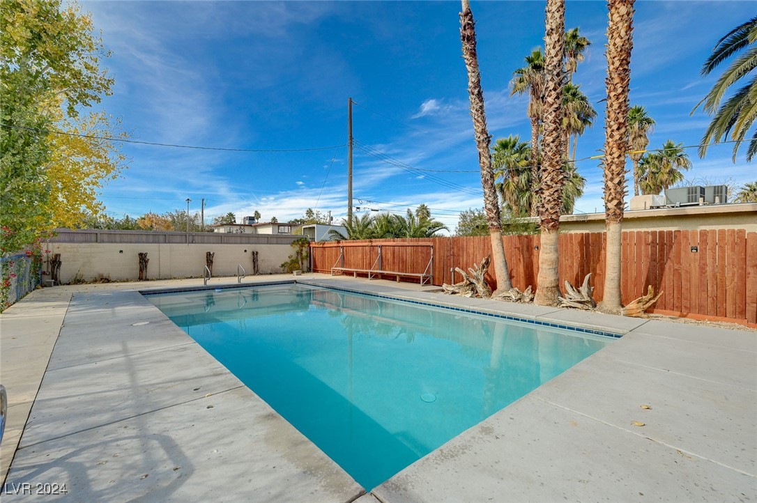 4304 Vegas Drive