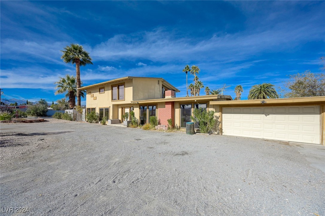 4304 Vegas Drive