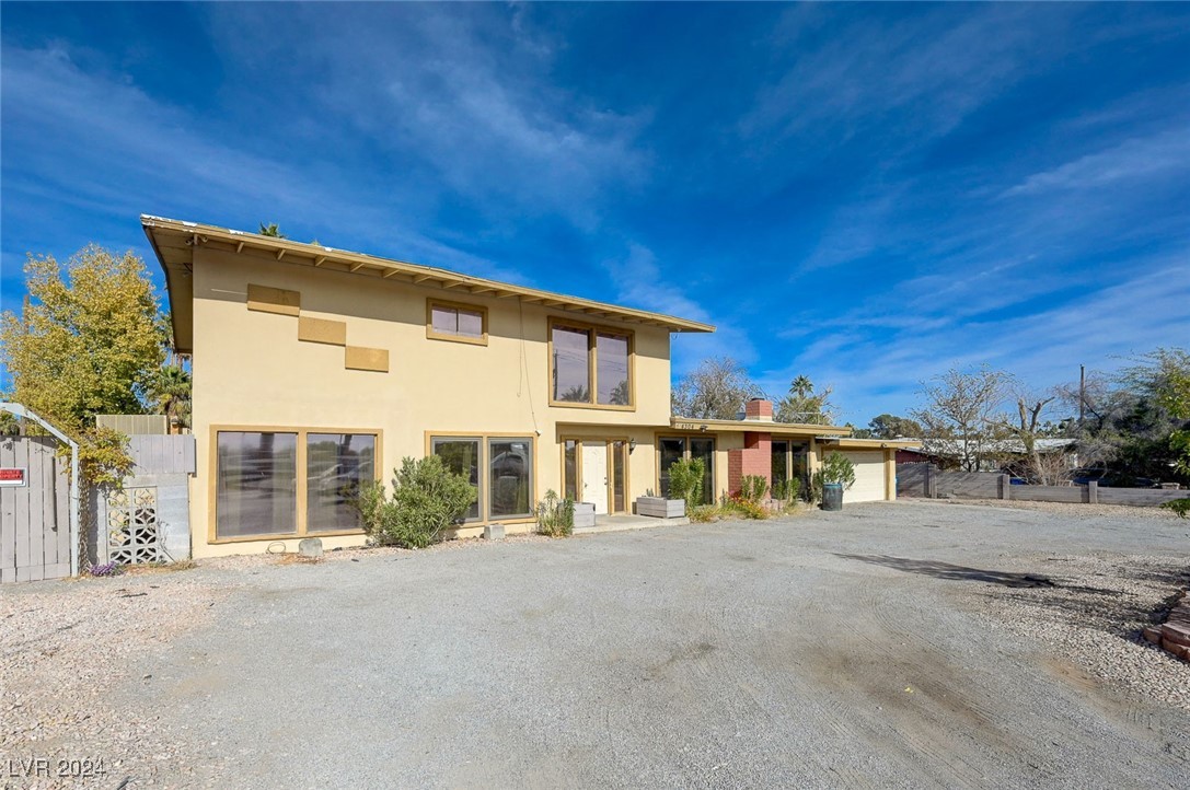 4304 Vegas Drive