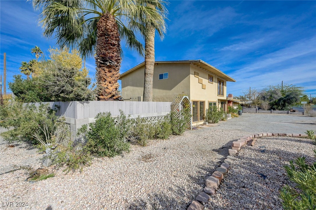 4304 Vegas Drive