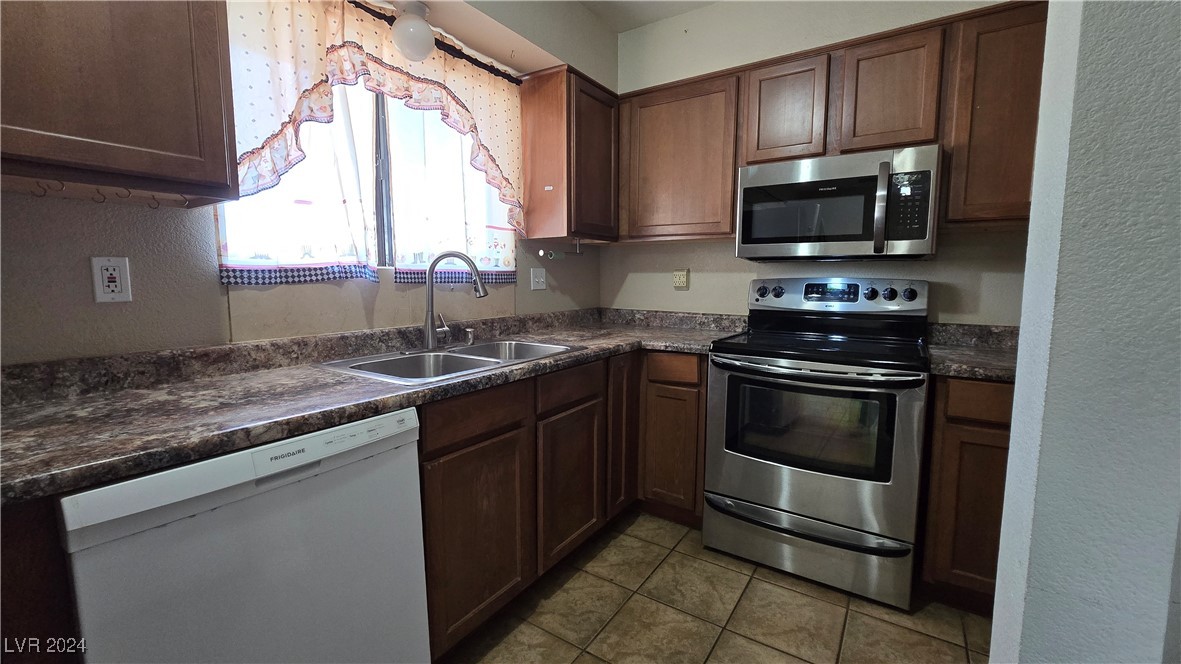 2824 Pisces Court