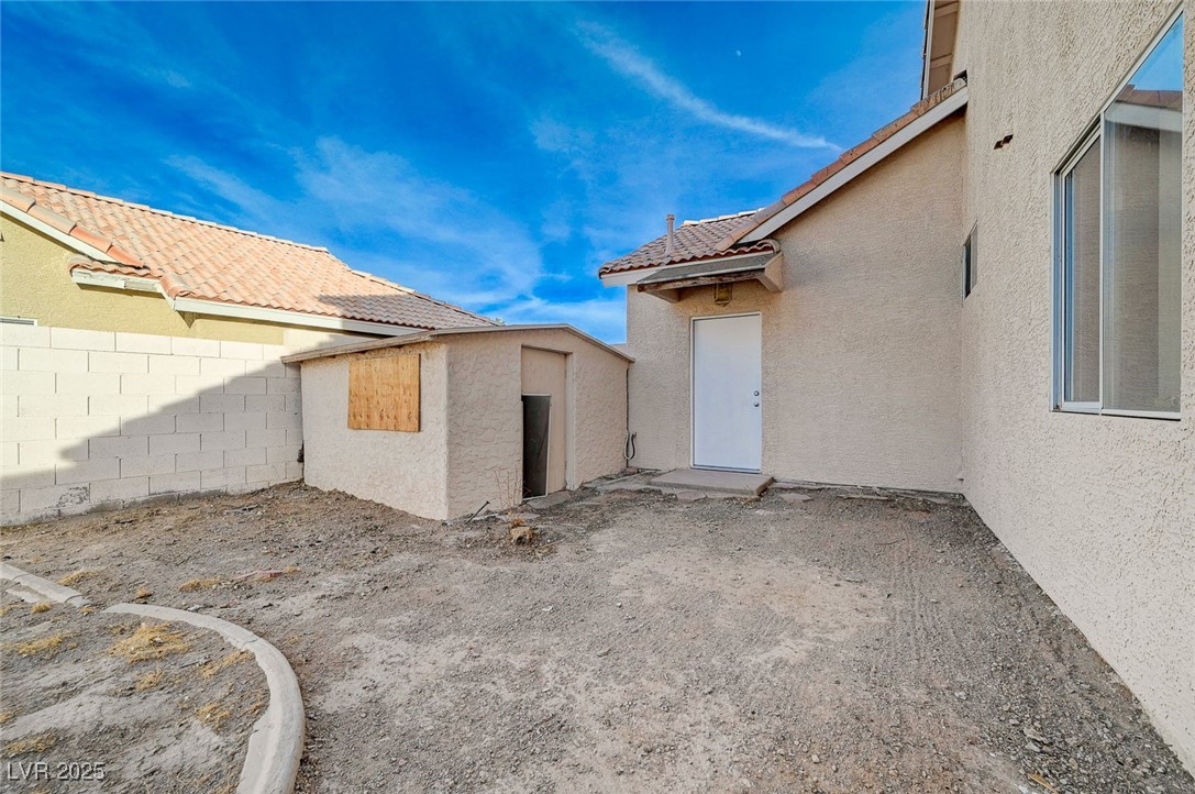 1565 Pasture Lane