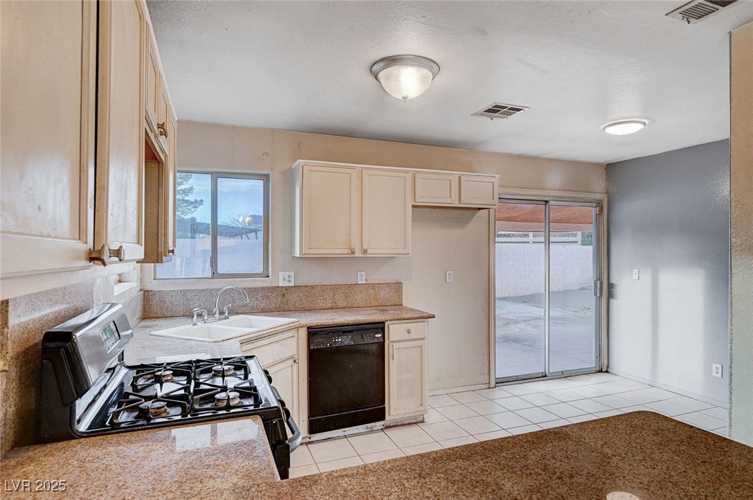 1565 Pasture Lane
