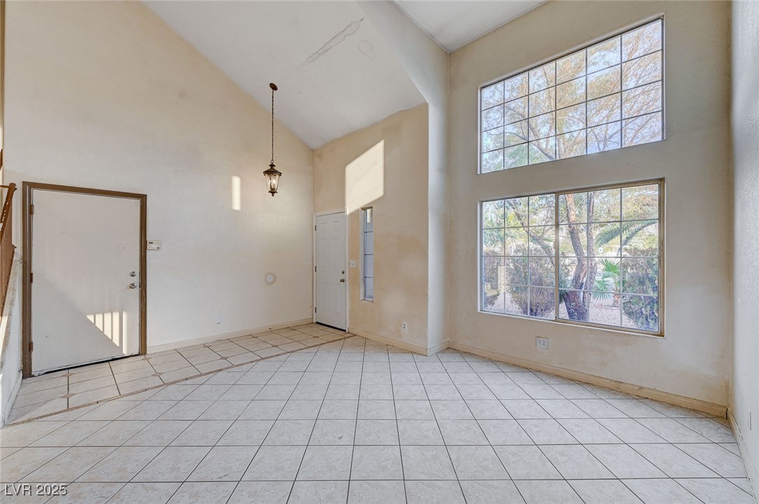 1565 Pasture Lane