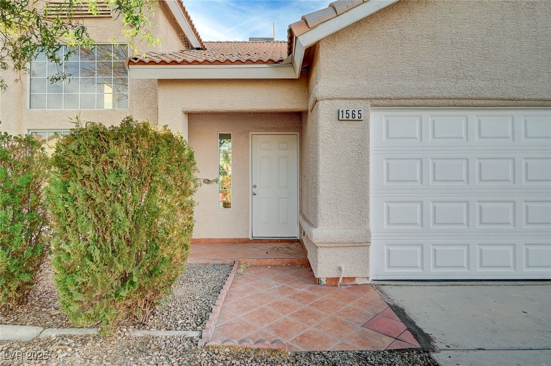1565 Pasture Lane