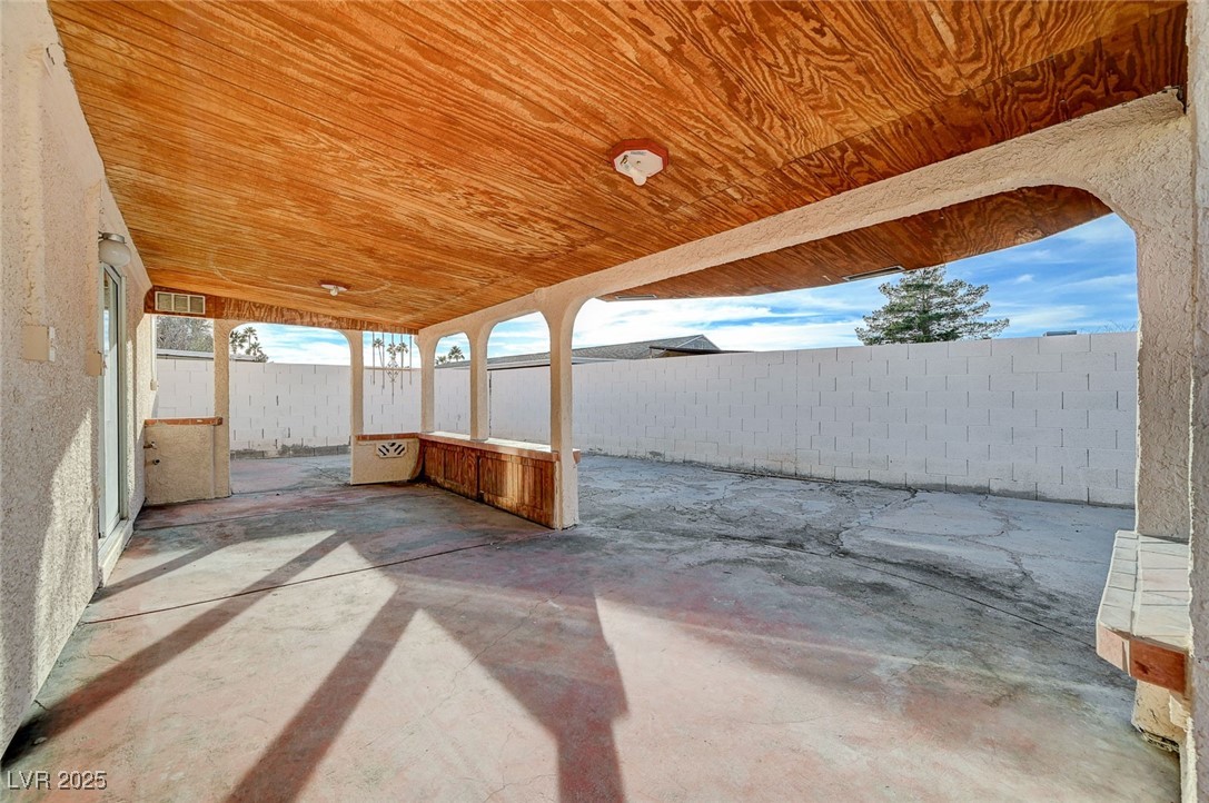 1565 Pasture Lane