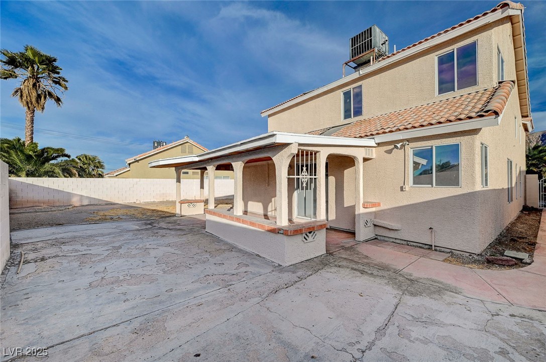 1565 Pasture Lane