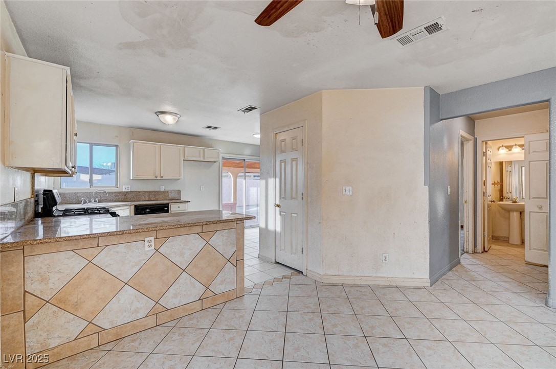 1565 Pasture Lane
