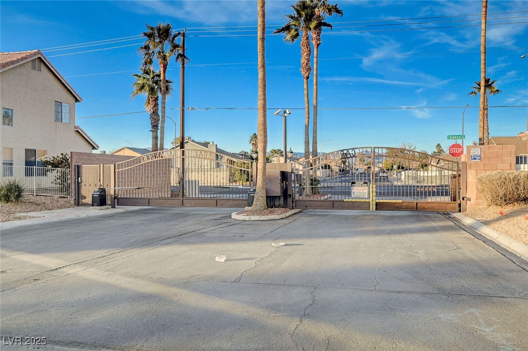 1565 Pasture Lane