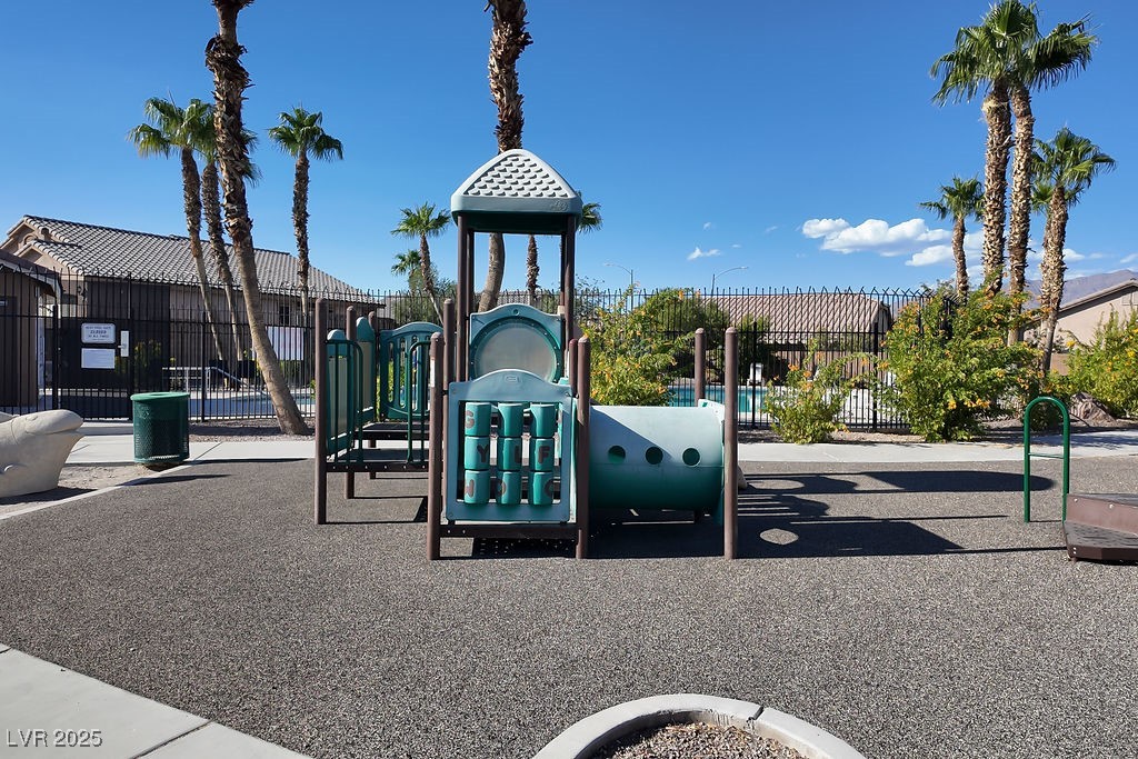6040 Emma Bay Court 101