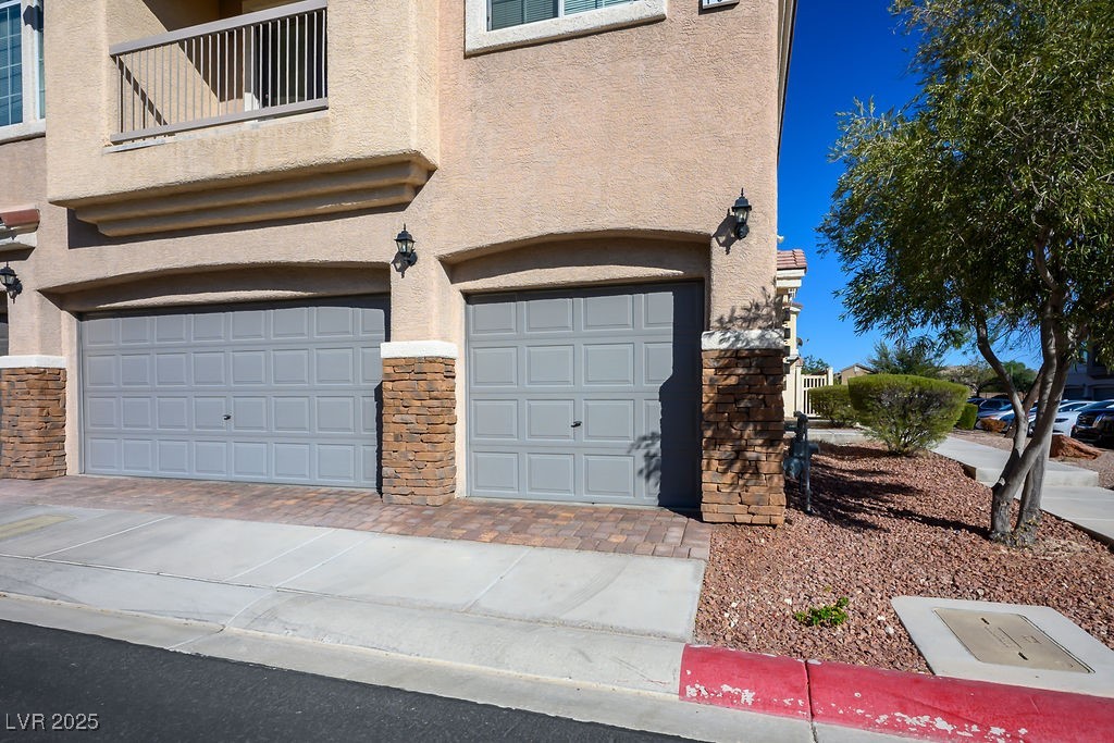 6040 Emma Bay Court 101