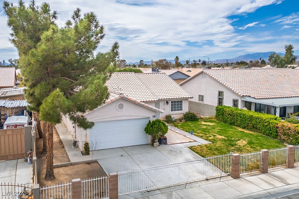 1905 Rose Coral Avenue