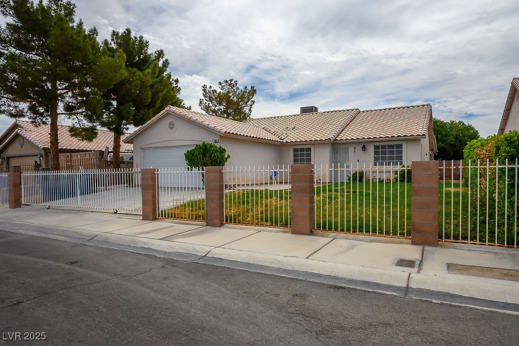 1905 Rose Coral Avenue