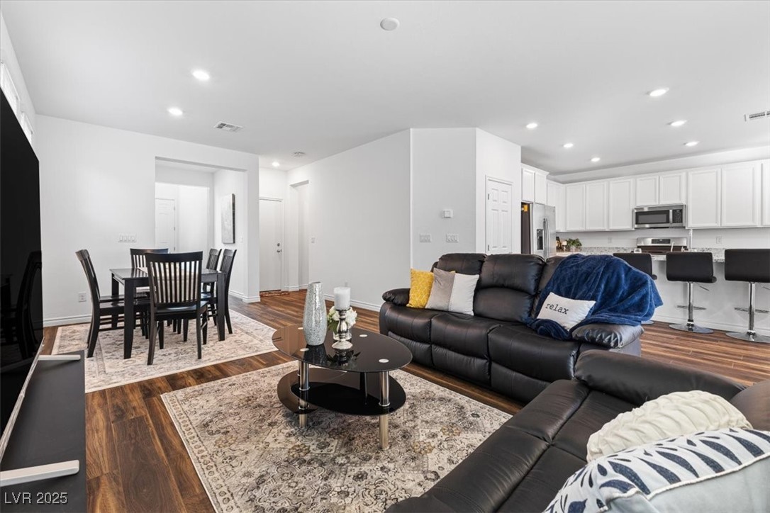2740 Aldine Court